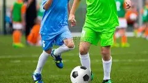 林志颖46岁聚会合影，好友同框惊现两代同堂效果